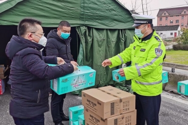 抗击疫情  亚投娱乐在行动