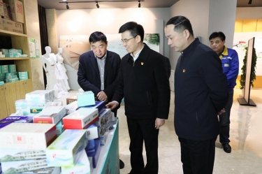 辅导调研 | 平湖市委副书记、代市长周军波一行莅临亚投娱乐纸业调研互换