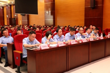 亚投娱乐纸业十四届品管圈原因分析答辩会顺利召开