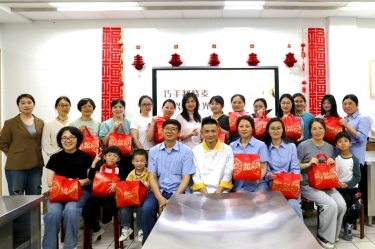 女职工业余文化活动 | 巧手造烧麦 亚投娱乐悦食光